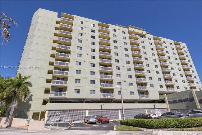 Building Photo - 816 NW 11th St