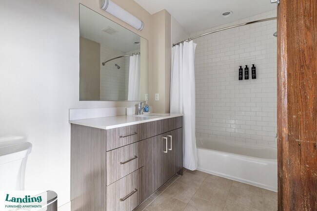 Building Photo - 275 Winchester Ave