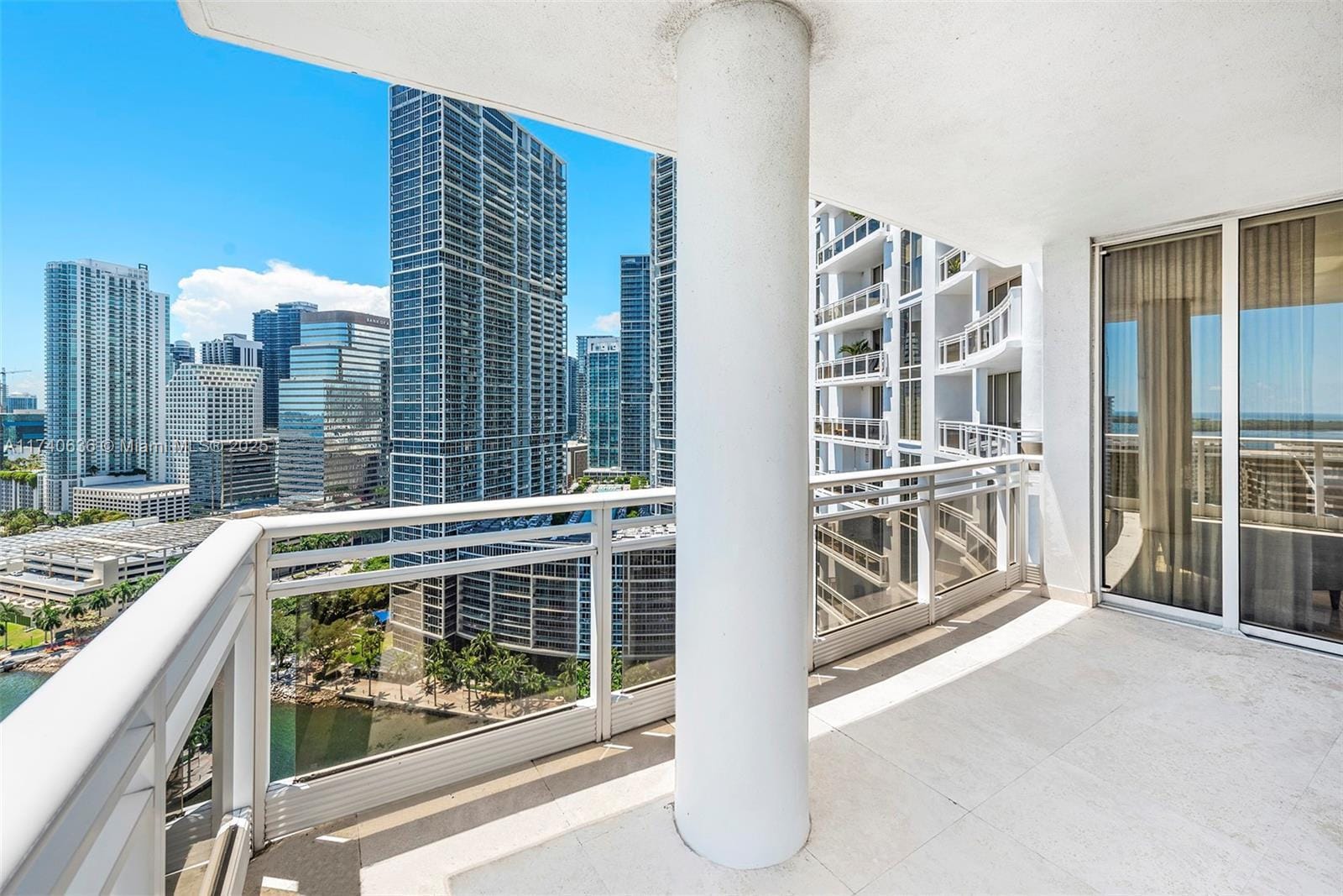Building Photo - 901 Brickell Key Blvd