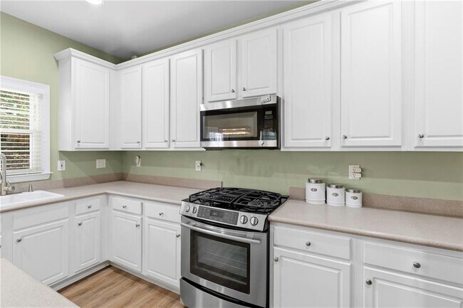 Building Photo - 374 Ivy Glen Cir
