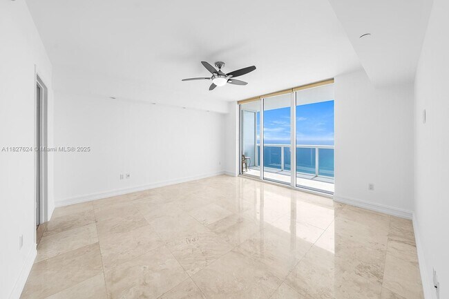 Building Photo - 1830 S Ocean Dr