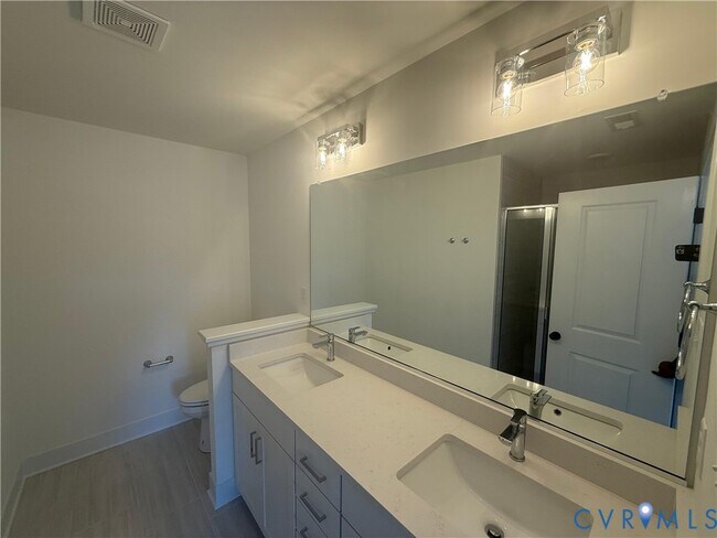 Building Photo - 15374 Oasis Sun Wy