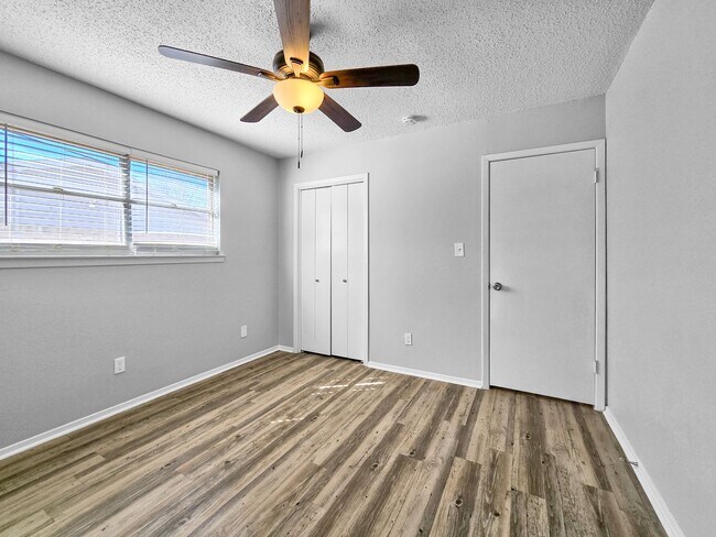 Building Photo - Charming 3-Bed, 2-Bath Home in Saginaw with Garage