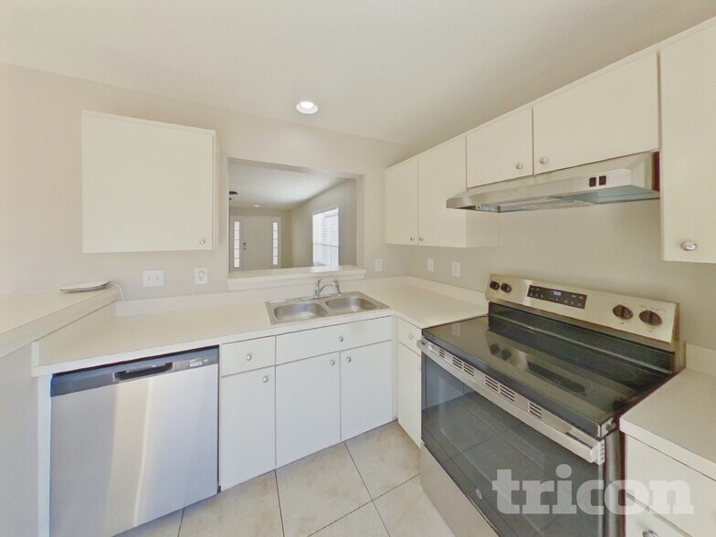 Building Photo - 7543 Oxford Garden Cir