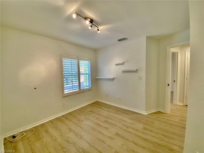 Building Photo - 1096 Woodshire Ln