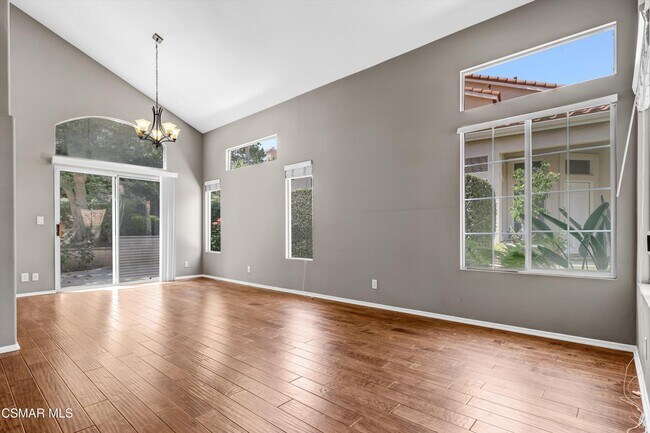 Building Photo - 4759 Rhapsody Dr