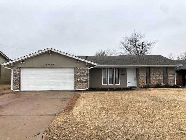 Primary Photo - 8625 Lakeaire Dr