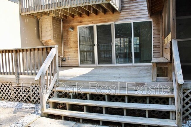 Building Photo - 220 81st St