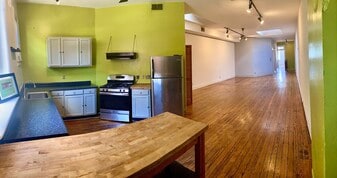 Building Photo - 1717 E Main St