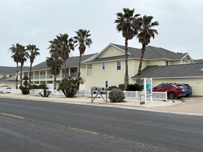 Building Photo - BEACH HAVEN TOWNHOMES, UNIT 503