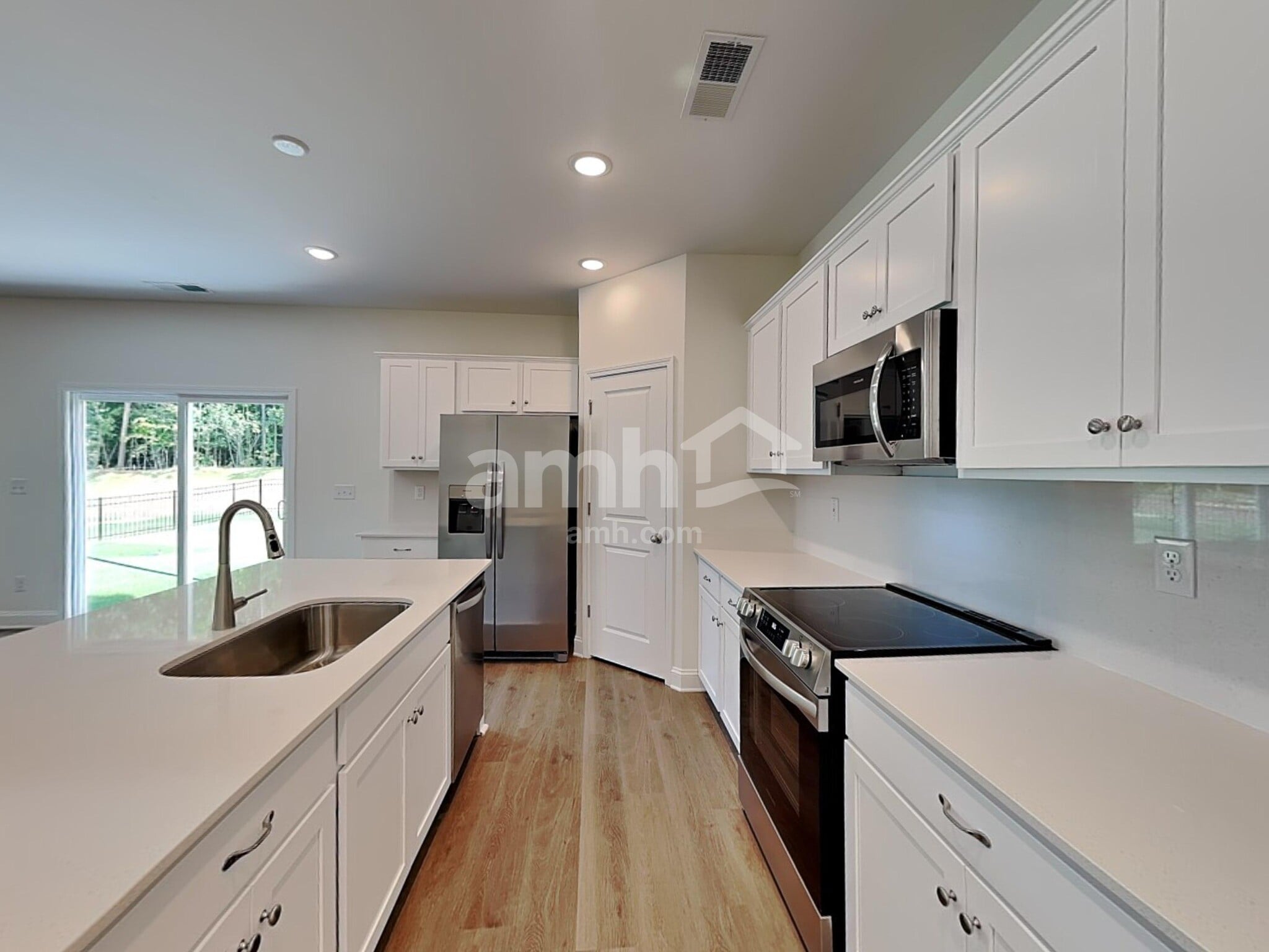 Building Photo - 6059 Rosemore Ln