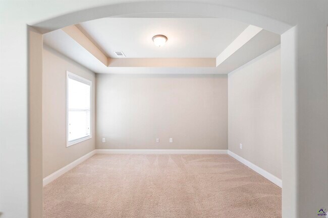 Building Photo - 153 Forestbrooke Way
