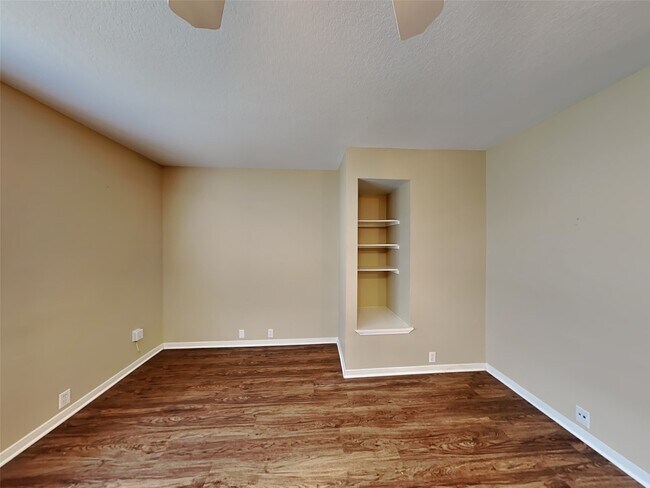 Building Photo - 11831 Brantley Haven Dr