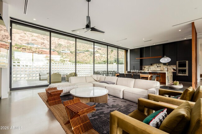 Building Photo - 4905 E White Gates Dr