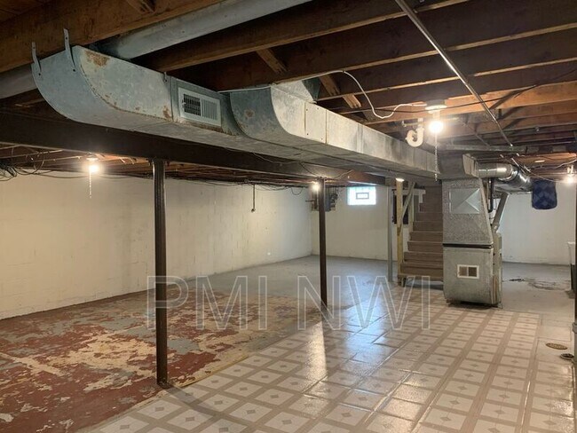 Building Photo - 6110 Marshall Ave