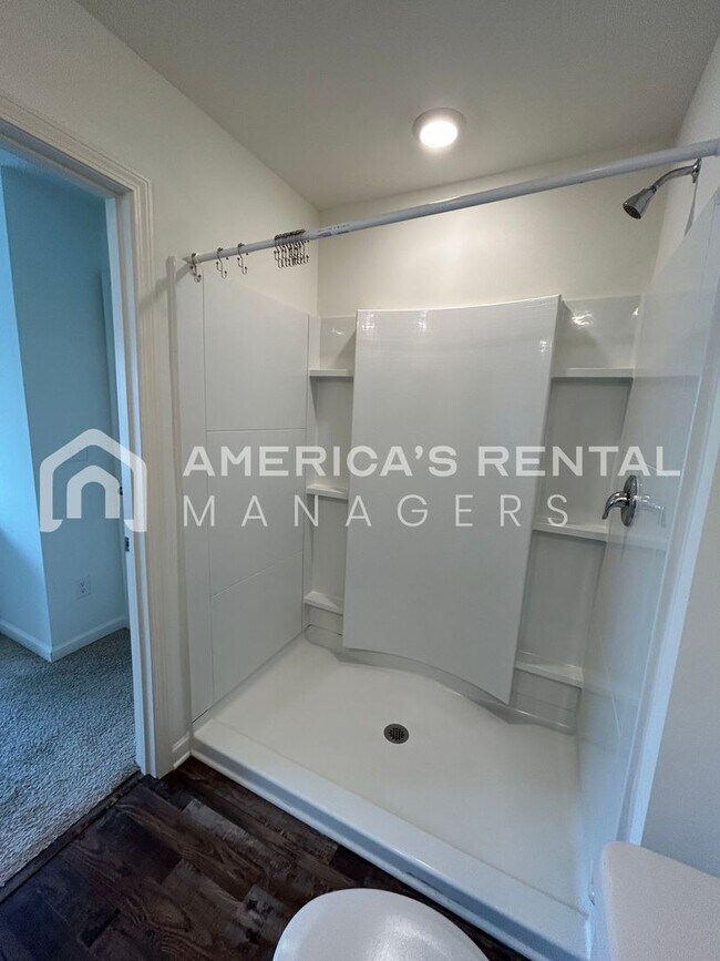 Building Photo - Home for rent in Northport! Furnished ($2195/mo) or Unfurnished ($1995/mo!)!