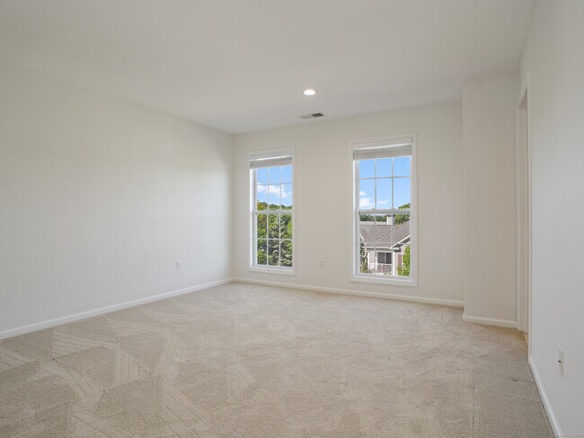 Building Photo - 16 Warrington Round