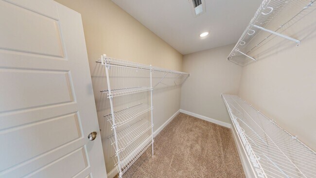 Building Photo - 1030 Cherry Acrs Dr