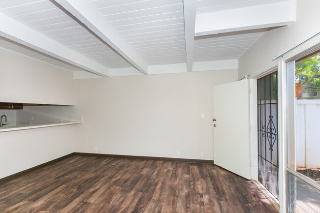 Building Photo - 95-146-146 Kipapa Dr