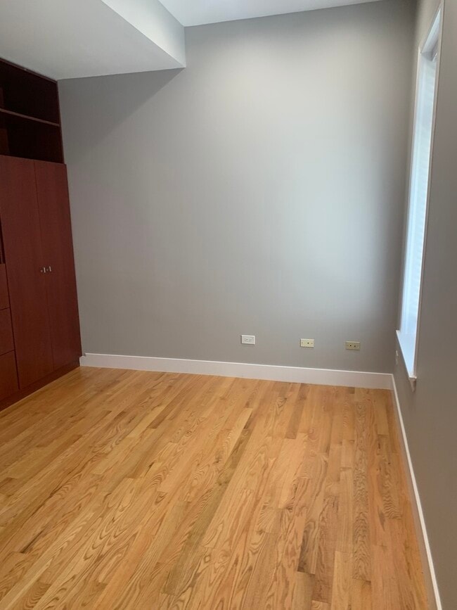 Building Photo - 1303 W Flournoy St