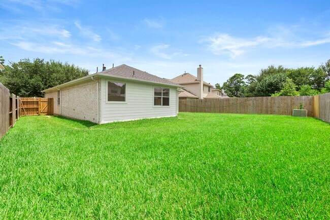Building Photo - 31719 Cattail Park Ct