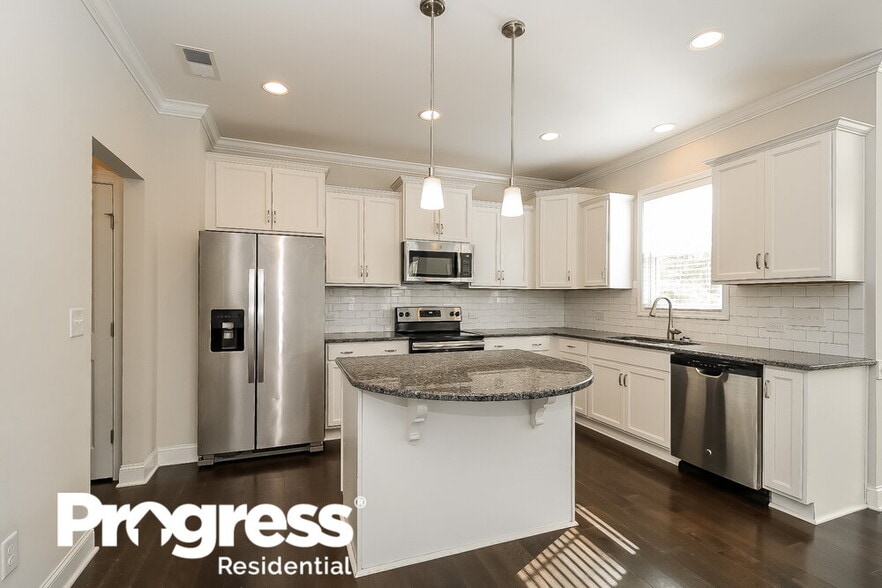 Building Photo - 190 Grey Hawk Dr