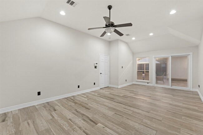 Building Photo - 30 Crestview Trail