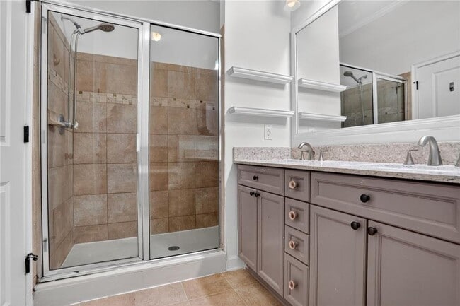 Building Photo - 11 Perimeter Center E