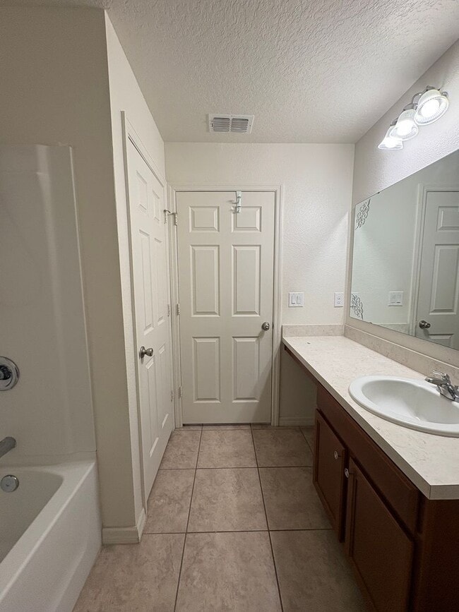 Building Photo - 4751 Maplewild Ln.
