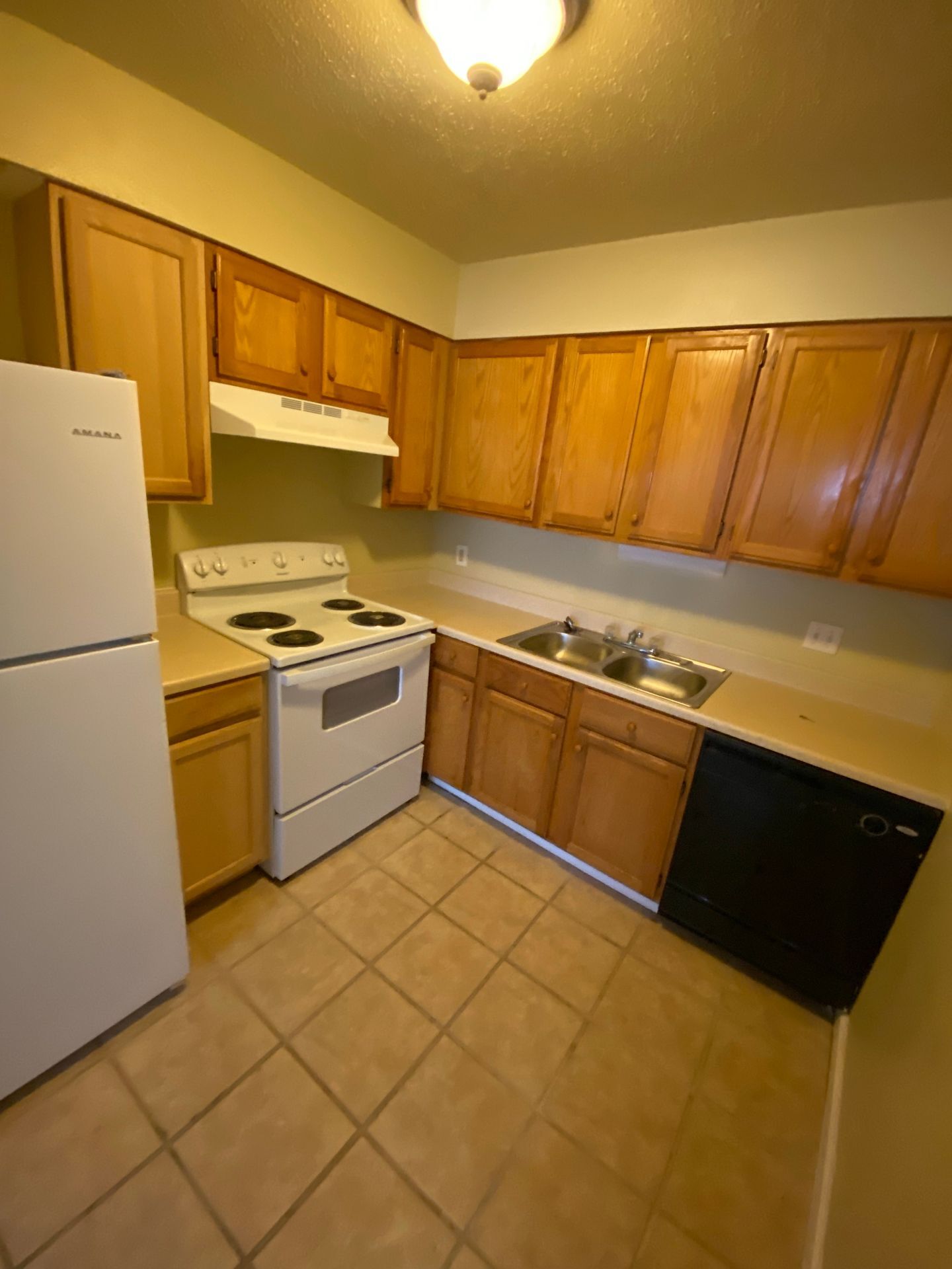 Building Photo - 389 Corisande Hill Rd