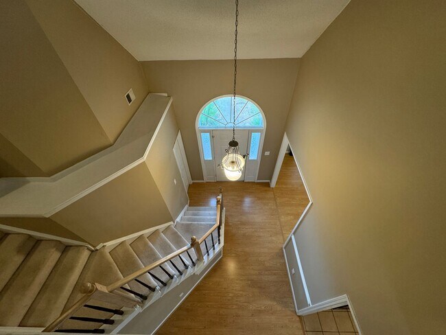 Building Photo - 17115 Grenache Ct