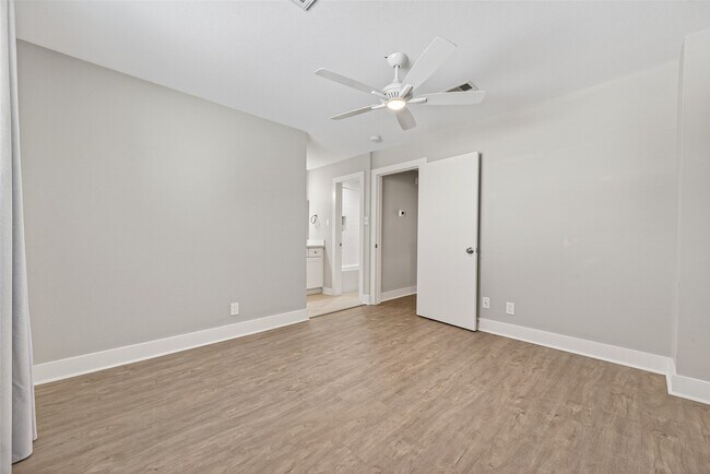 Building Photo - 1805 Witte Rd