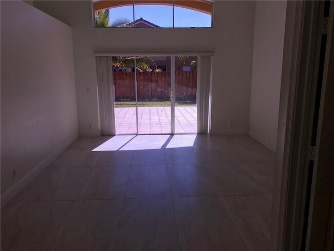 Building Photo - 19010 SW 10th St