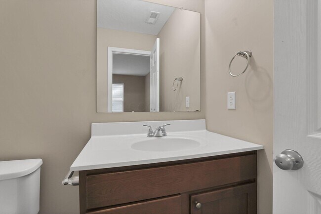 Building Photo - 7449 Sugarbark Dr