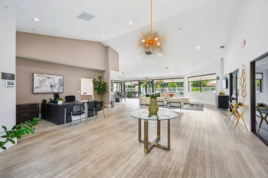 Building Photo - Legacy at Palm Aire