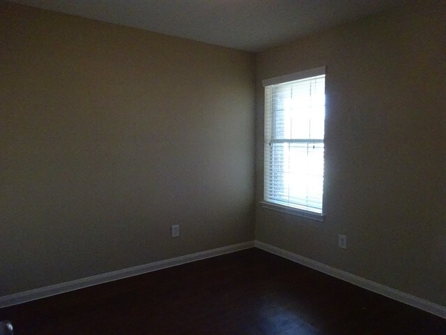 Building Photo - 16355 Royal Fort Ln