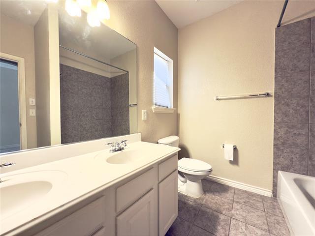 Building Photo - 7917 Creek View Dr