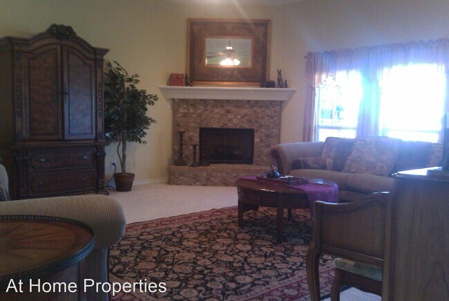 Building Photo - 4 br, 2 bath House - 1410 Dayton Court