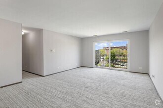 Building Photo - 2 bedroom in Chicago IL 60625