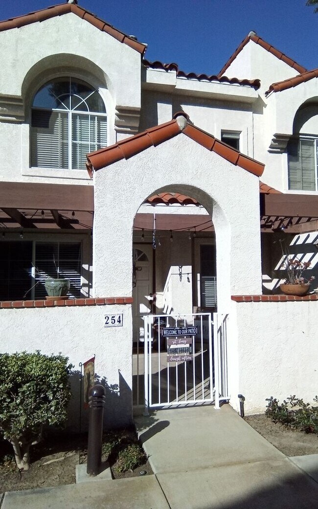 Primary Photo - Palm Colony Camarillo Condo