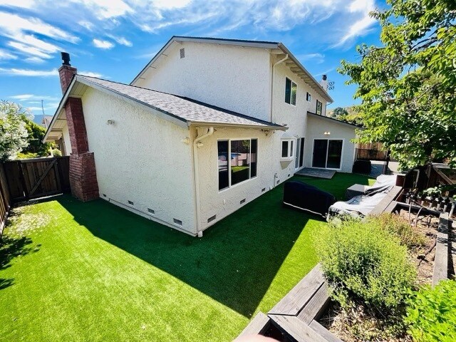 Building Photo - 3426 Brittan Ave