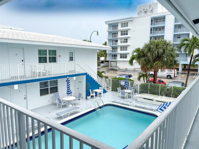 Building Photo - 4541 N Ocean Dr