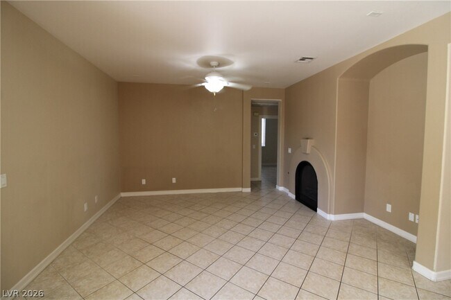 Building Photo - 754 Rise Canyon Dr