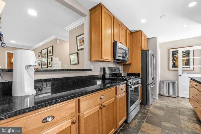 Building Photo - 3241 Holly Hill Dr