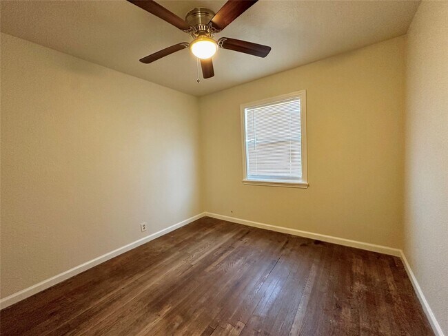 Building Photo - 9434 Fairland Dr