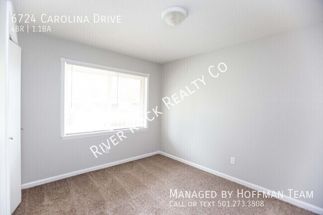 Building Photo - 6724 Carolina Dr