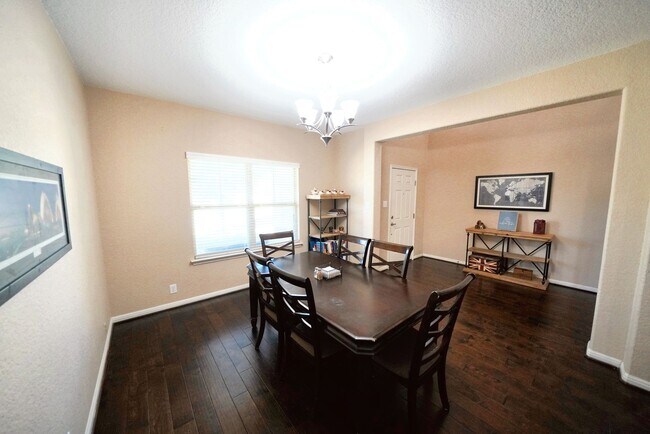 Building Photo - Executive 5-Bedroom Home in Coveted Crossvine Subdivision - Realtor Commission: $750