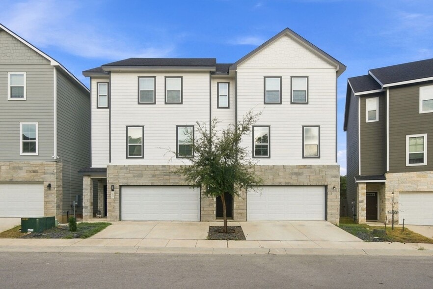 Building Photo - 21527 Sir Walter Ln
