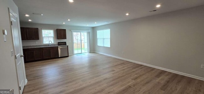 Building Photo - 24 Downing Dr