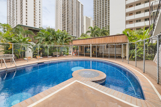 Building Photo - 235 Liliuokalani Avenue, Apt. 229